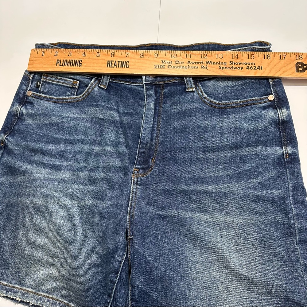 Judy Blue High Waist Mid Thigh Length Denim Shorts size XL - Picture 4 of 12